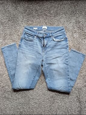 LOFT Light Wash Skinny Jeans